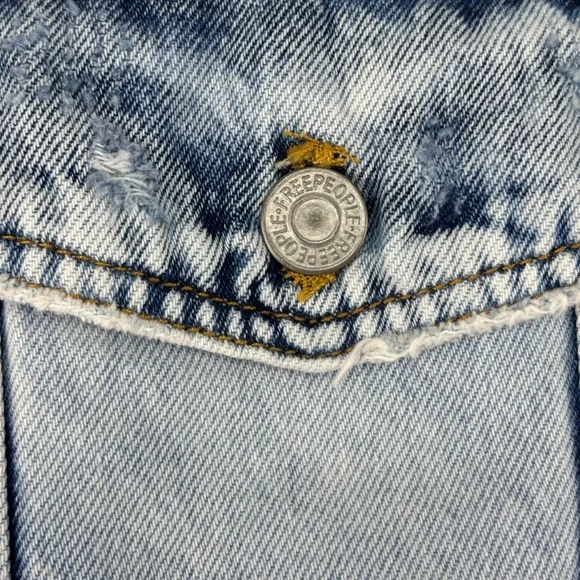 NWT | Free People | Destroyed Long and Lean Trucker Jacket |‎ Medium - Picture 7 of 8